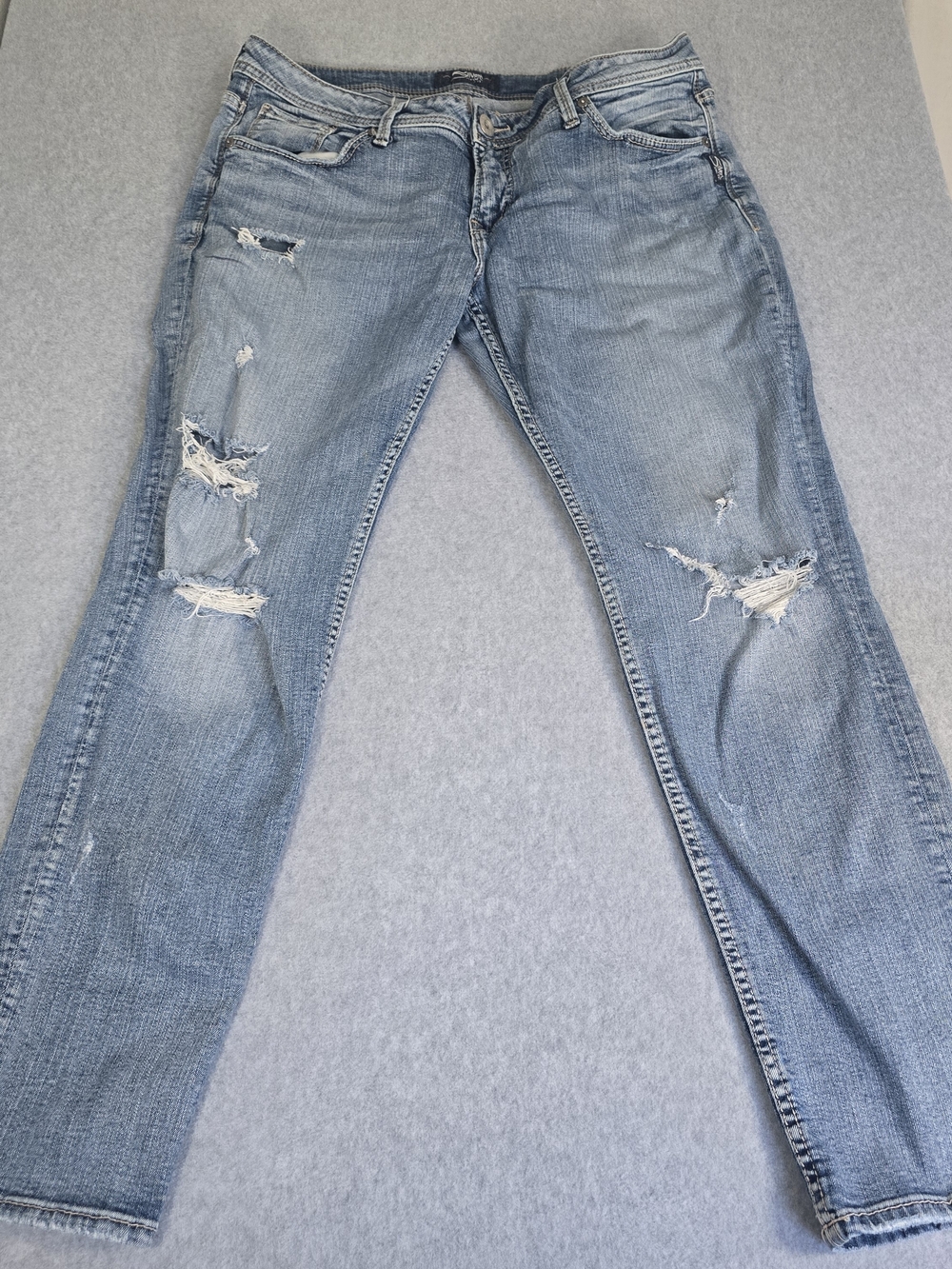 Silver Jeans Co Suki 34x29 Distressed Ripped Y2K Jeans